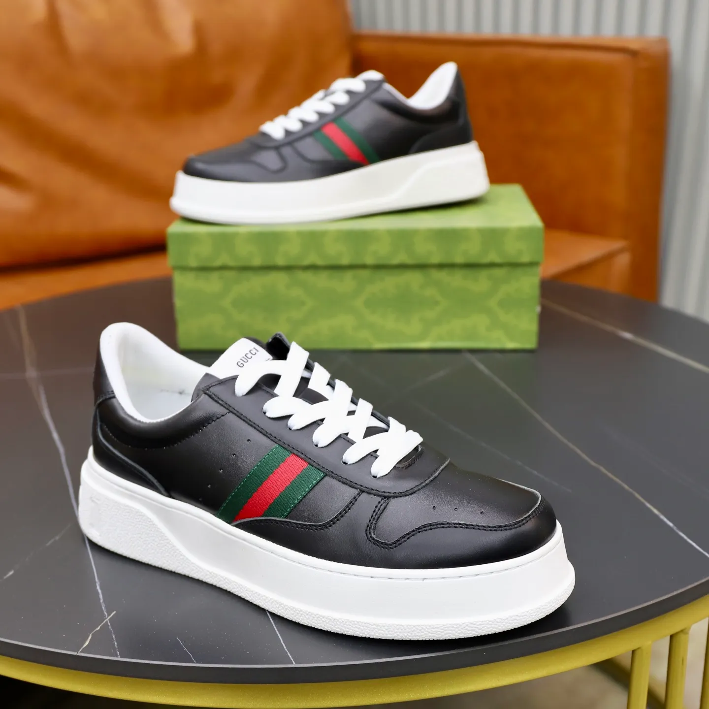 Ex-factory price: 400💰🙅‍♂️🙅‍♂️🙅‍♂️ Brand: GUCCI Standard code: 38-44 (45 customized) Grade: Same as the official website Material: Original leather stitching brand cloth Comfortable and breathable sheepskin lining Lightweight and wear-resistant outsole Style category: Men's fashionable casual shoes Sports shoes Distinguished luxury brand elements Top luxury Color: actual picture color